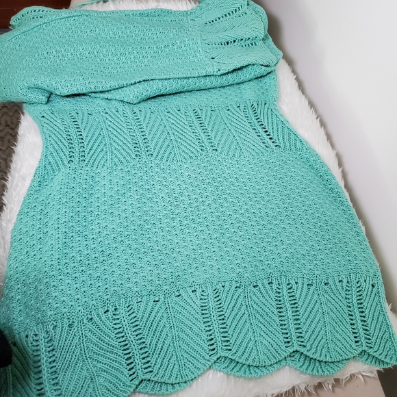 Arden B Mint Green Crotchet Sweater - Picture 4 of 6